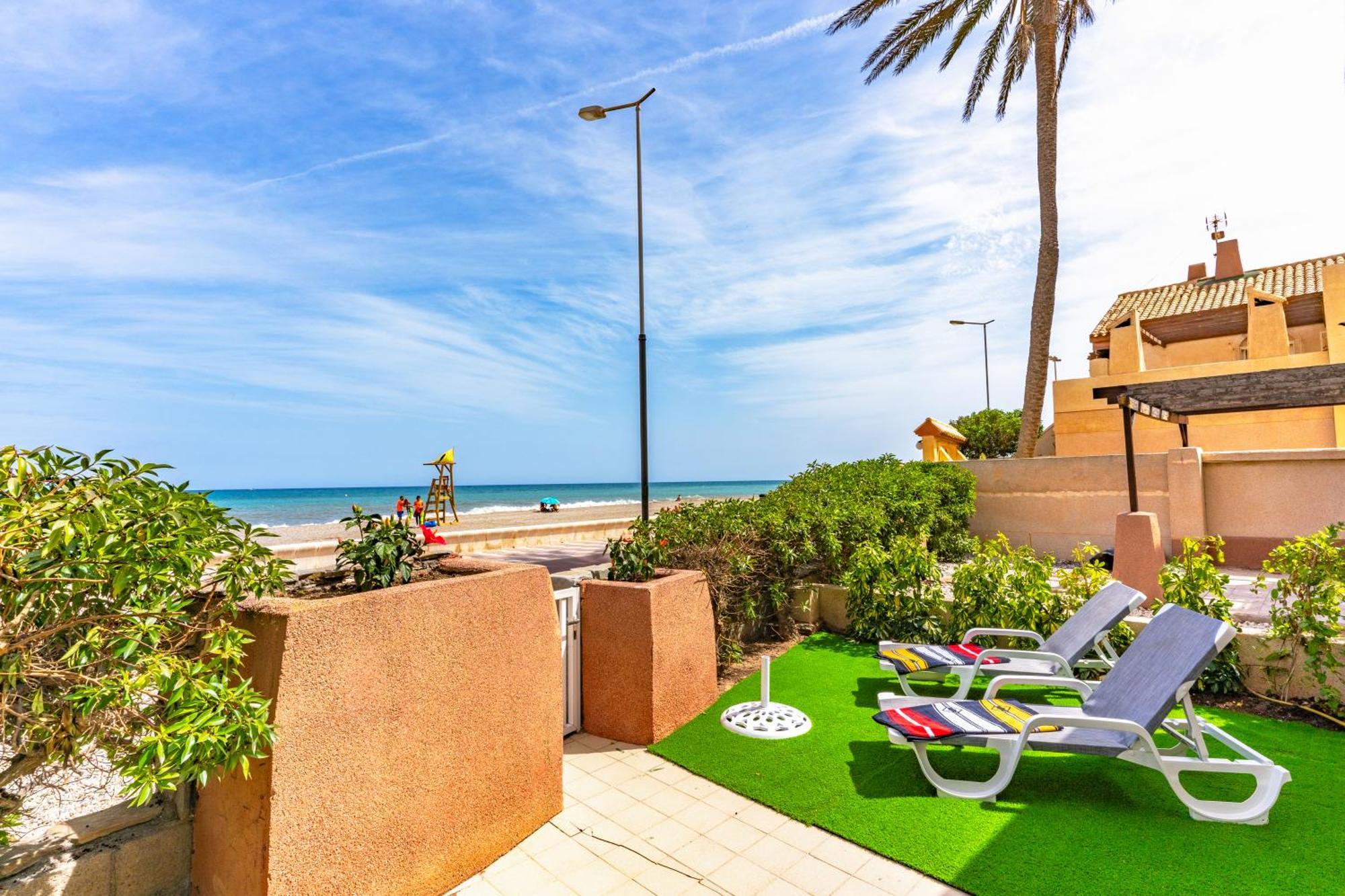 Beachhouse Playa R&R Roquetas de Mar Dış mekan fotoğraf